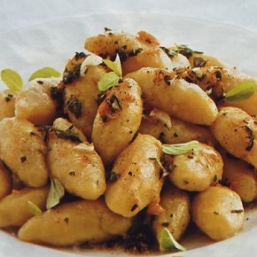 Gnocchi di pane, un'idea per riciclare il pane in cucina