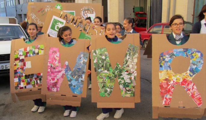 st._ignatius_college_students_raise_awareness_in_the_qormi_industrial_area_-_ewwr_2013