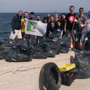 Anche Giovinazzo partecipa al Let's Clean Up Europe Day