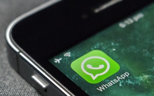 Il servizio di segnalazione via Whatsapp permette di indicare le zone di abbandono di rifiuti in cui intervenire.